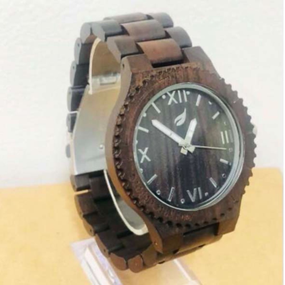 Wristwatch Wood